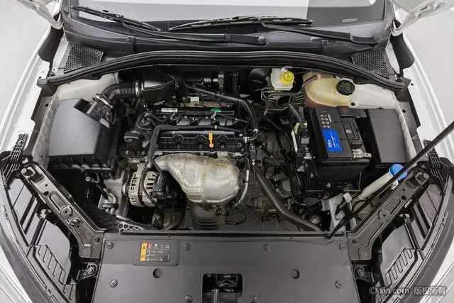 Roewe Roewe i5 1.5L CVT black gold version