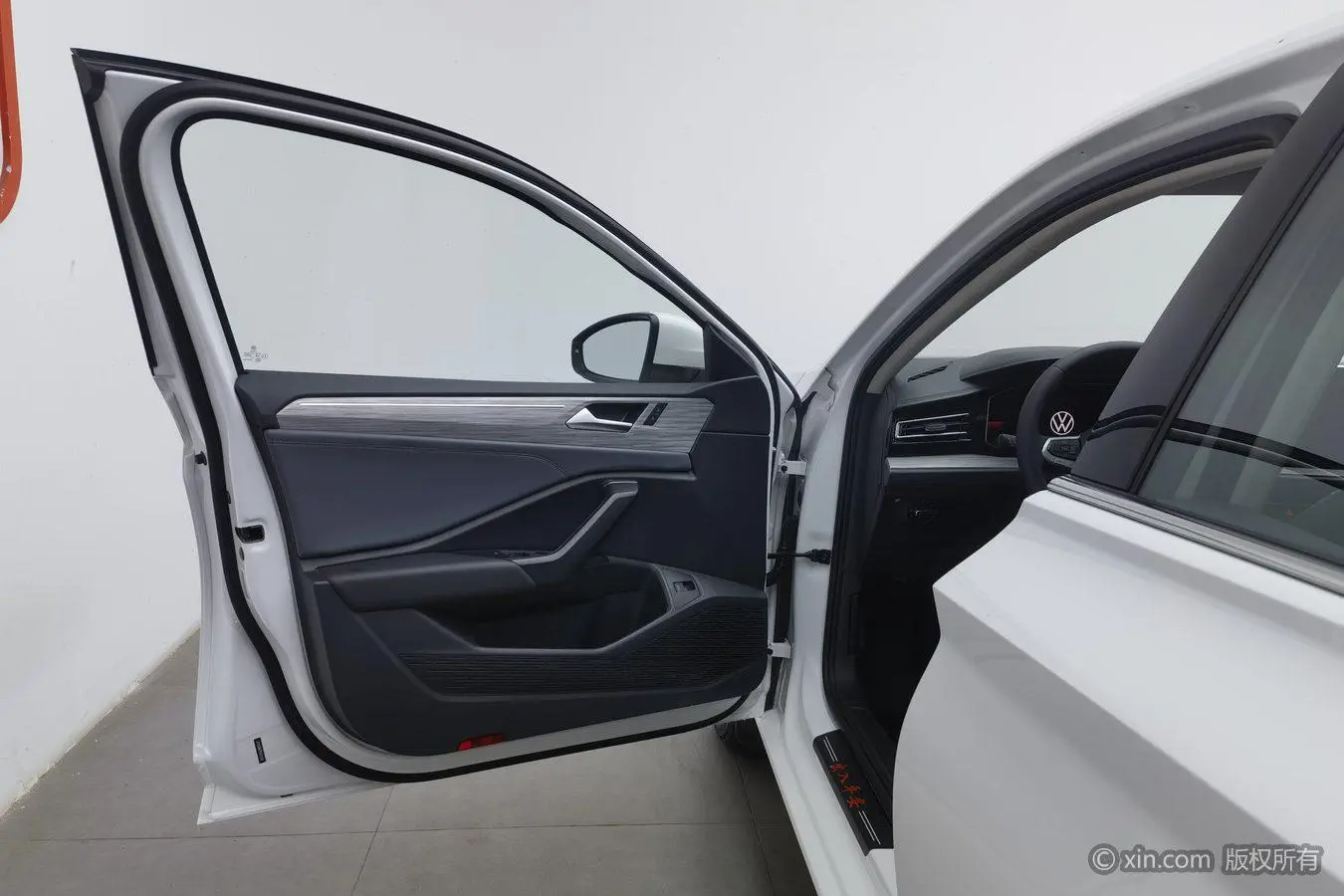 Volkswagen Sagitar 300TSI DSG Beyond Edition