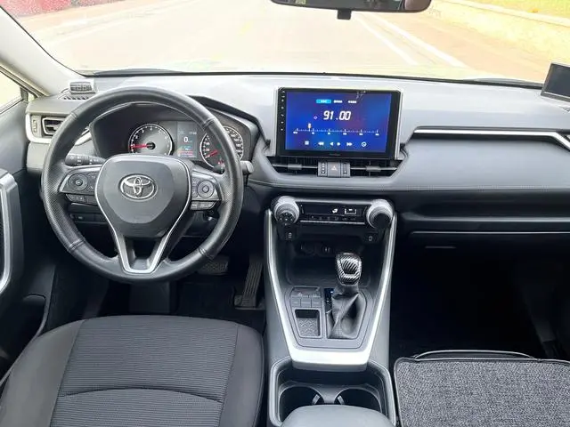 TOYOTA RAV4 Rongfang 2.0L CVT two-wheel drive urban edition