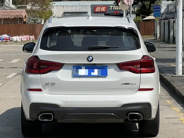 BMW BMW X3 xDrive28i M sports suit