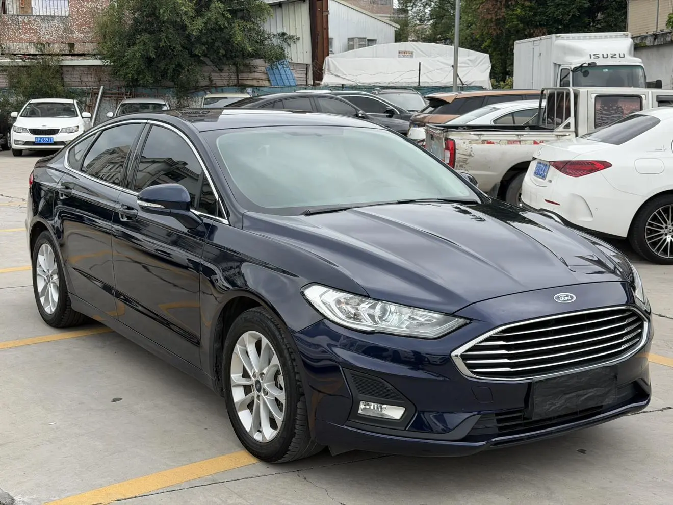 Ford Mondeo EcoBoost 200 fashion type