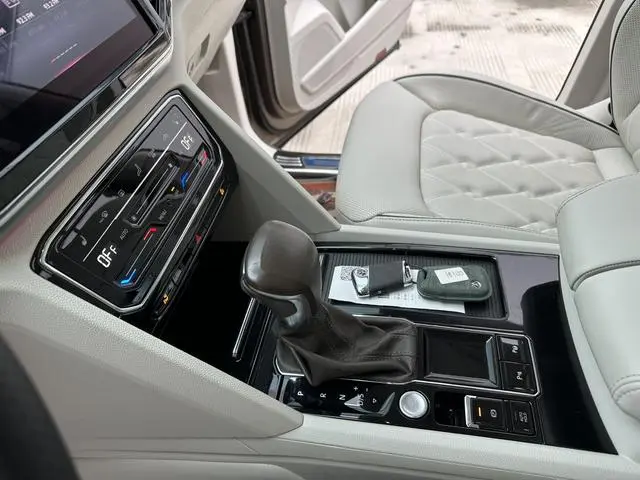 Volkswagen Weiran 380TSI Premium Edition
