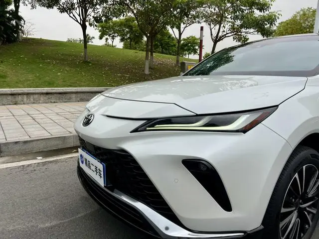 TOYOTA Weisha 2.0L CVT two-wheel drive premium edition