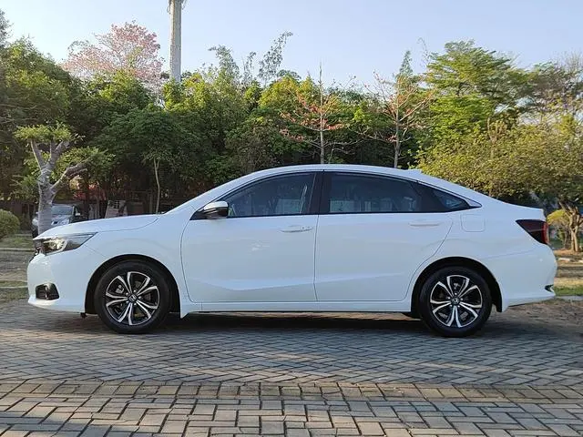 Honda Lingpai 180Turbo CVT Deluxe Edition