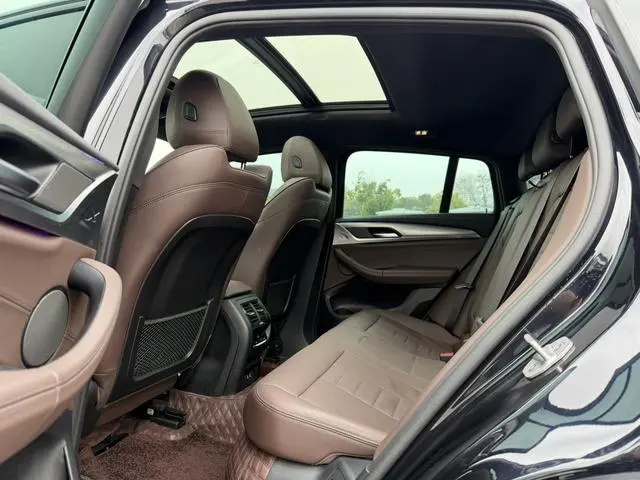BMW BMW X4 xDrive25i M Sports Yao Ye Suit