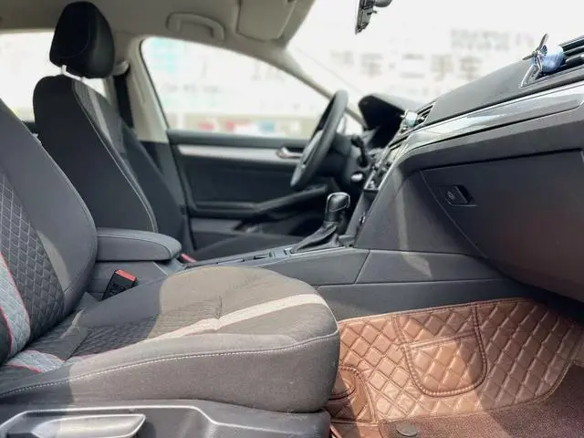 Volkswagen Lingdu 230TSI DSG Fashion Edition Country VI