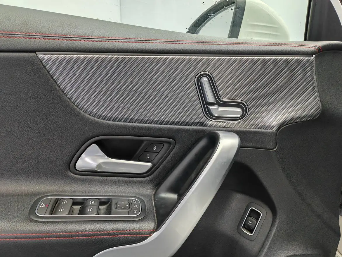 Mercedes-Benz Mercedes-Benz A-class A 200 L sports sedan fashion Version