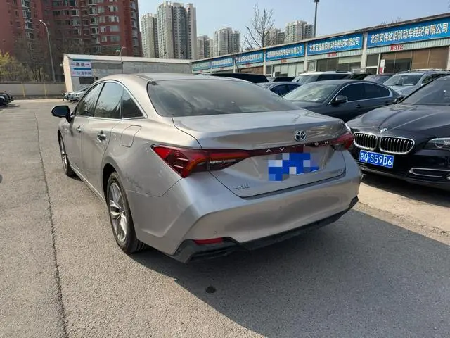 TOYOTA Asian dragon Dual engine 2.5L Deluxe Edition Country VI