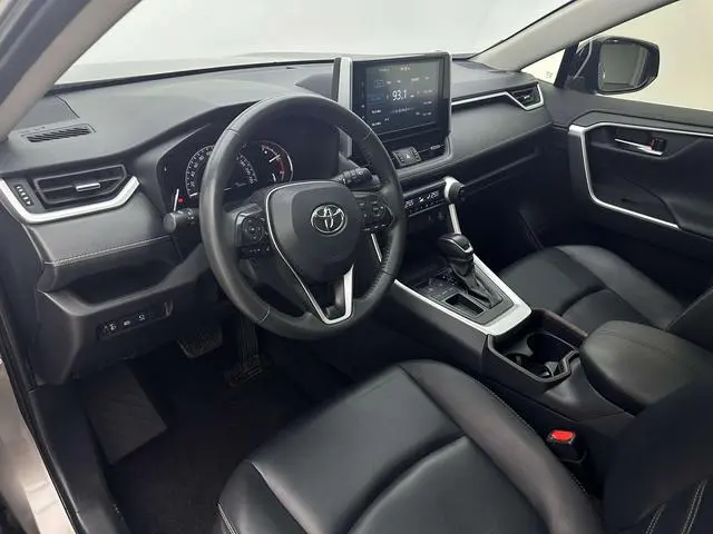 TOYOTA RAV4 Rongfang 2.0L CVT two-wheel drive fashion Plus version