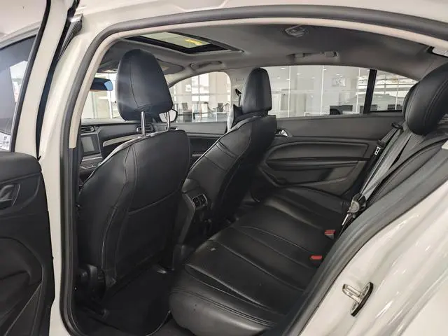 Peugeot Peugeot 408 1.6T Automatic Deluxe Edition