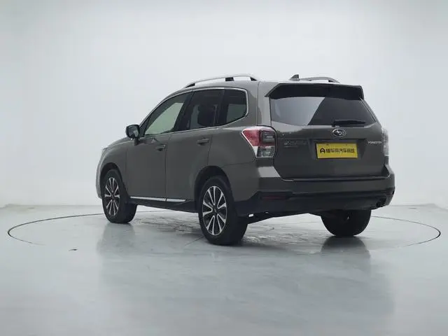 Subaru FORESTER Forester 2.5i Premium Navigation Version