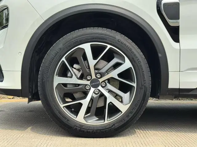 LYNK & CO Lynk &Co. 01 EM-P 1.5T Pro
