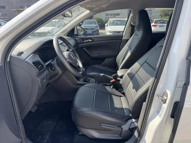 Volkswagen Tu Kai Facelift 1.5L automatic fashion version