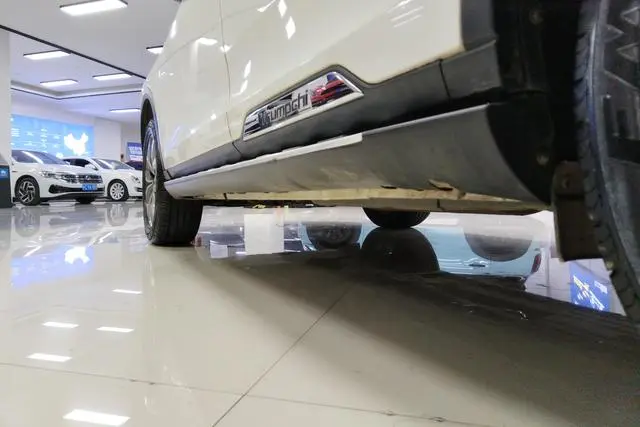 GAC Trumpchi GS8 320T two-wheel drive luxury Zhilian Edition 7 seats