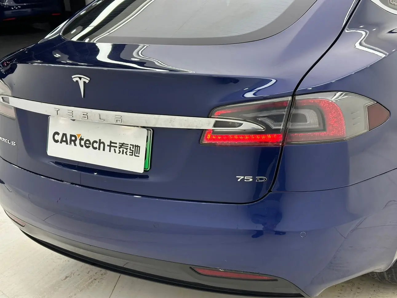 Tesla Model S 75