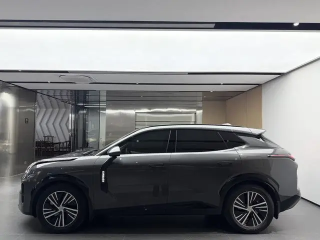 LYNK & CO Lynk & Co. 08 EM-P 120 long battery life Pro