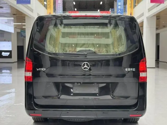 Mercedes-Benz Vito 2.0T Business Edition 7-seater Country V