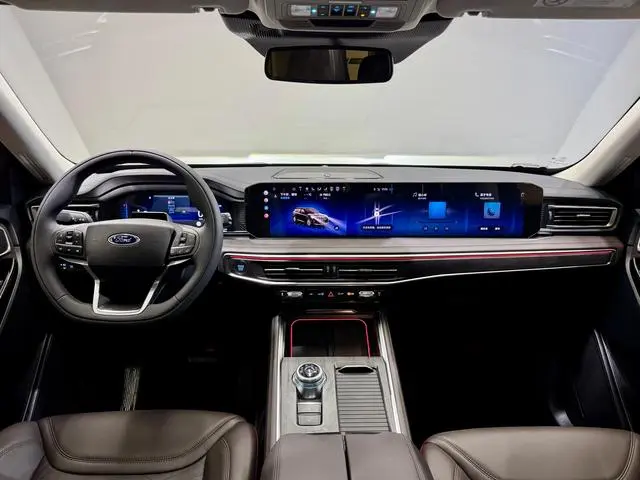 Ford Explorer 2.3T EcoBoost four-wheel drive titanium version 7 seats