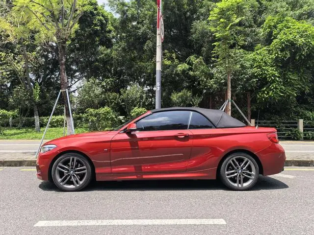 BMW BMW 2 Series (imported) 225i Convertible coupe M sports suit