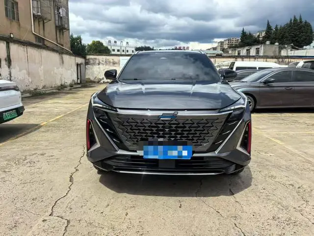 Changan Auchan Changan Auchan Z6 Blue Whale 1.5T DCT Smart Collar Type