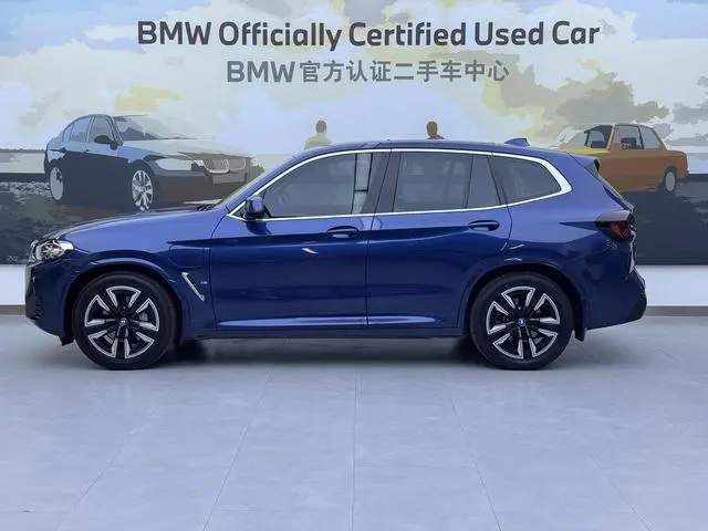 BMW BMW iX3 Leading type