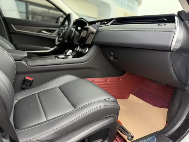 Jaguar Jaguar XFL 2.0T P200 two-wheel drive Elite Deluxe Edition