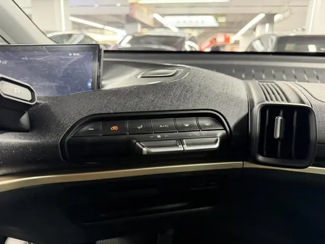 Baojun Baojun KiWi EV Artist Light Edition Ternary Lithium