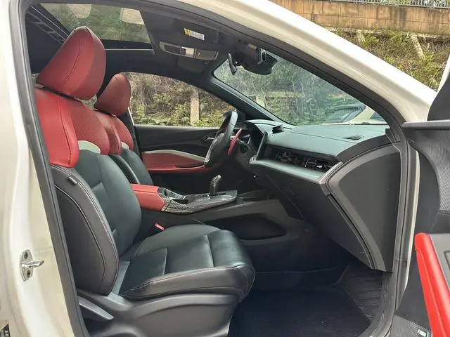 MG MG5 300TGI DCT Green Luxury Ultimate Edition