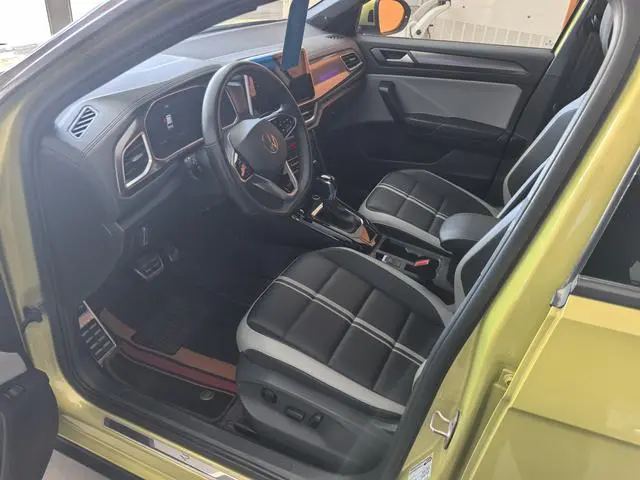 Volkswagen Exploring songs 300TSI DSG Starlight Edition