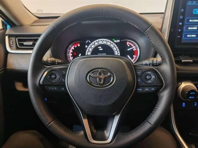 TOYOTA RAV4 Rongfang 2.0L CVT four-wheel drive Premium Edition
