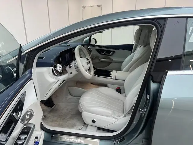 Mercedes-Benz Mercedes-Benz EQE EQE 500 4MATIC Deluxe Edition