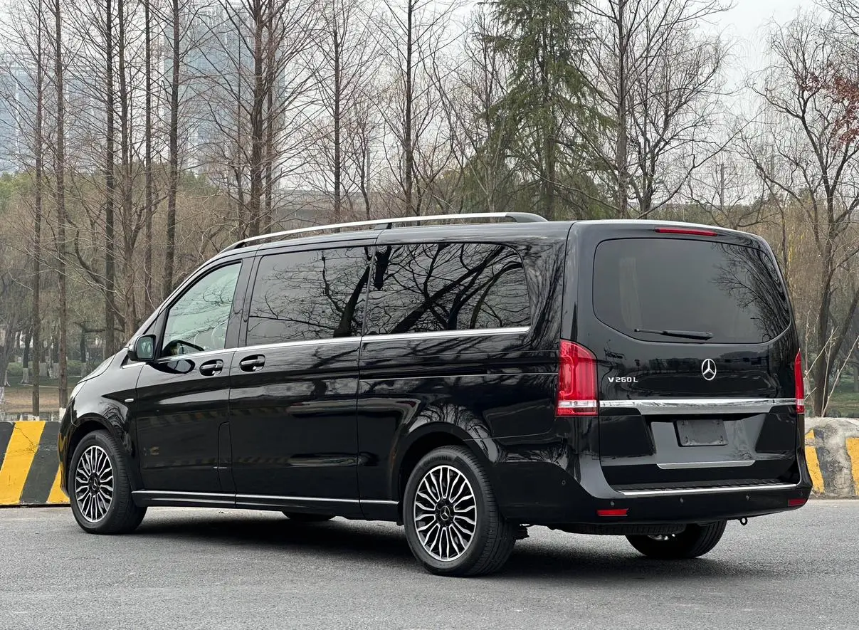 Mercedes-Benz Mercedes-Benz V-class V 260 L Premium Extended Version