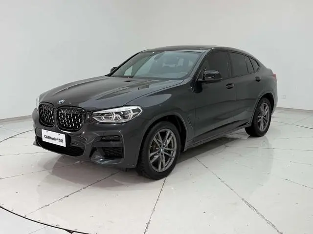 BMW BMW X4 xDrive25i M sports suit