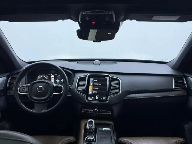 Volvo Volvo XC90 PHEV E-drive hybrid T8 Zhizun Deluxe Edition 7 Seats