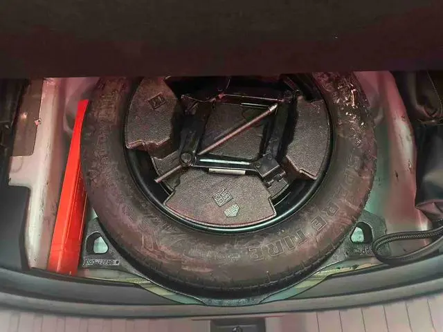 TOYOTA RAV4 Rongfang 2.0L CVT two-wheel drive urban edition
