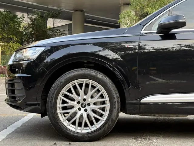 Audi Audi Q7 45 TFSI S line sporty