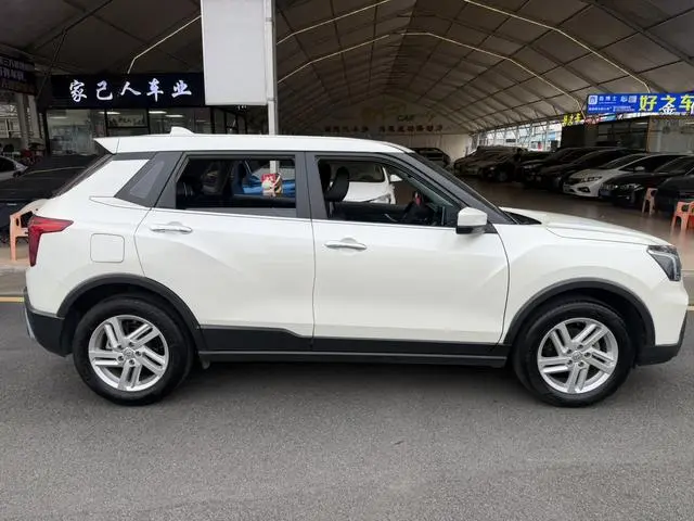 Venucia Qichen T60 1.6L CVT Zhixing Edition Country V