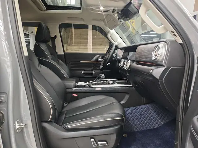 Tank Tank 300 2.0T Conqueror