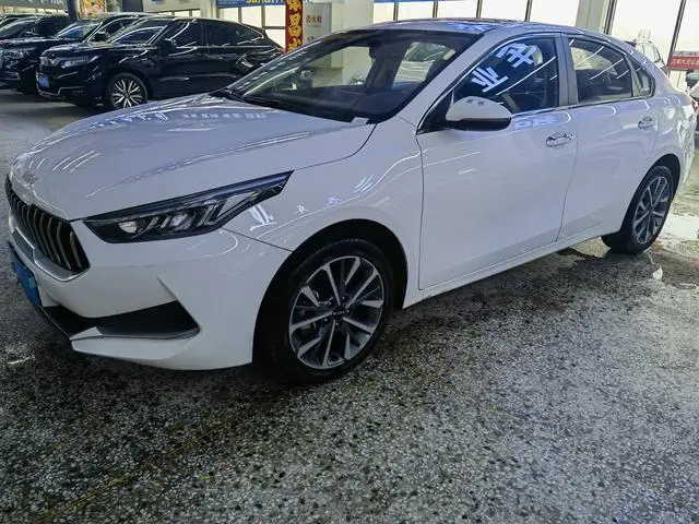 Kia Kia K3 1.5L IVT Fashion Edition