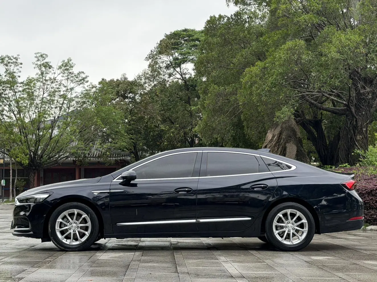 Buick Lacrosse 552T luxury