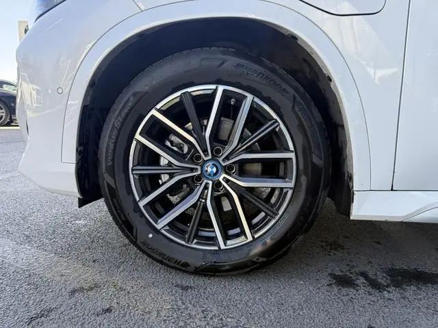 BMW BMW iX1 eDrive25L M sports suit