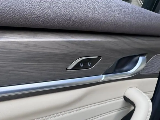 Geely Xingyue L 2.0TD high-power automatic two-wheel drive Dongfang Yao Lanxing version