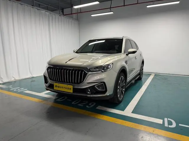 Hongqi Hongqi HS5 2.0T Zhilian flag collar four-wheel drive version