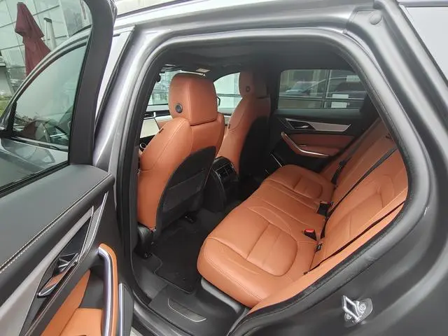 Jaguar Jaguar F-PACE P250 R-Dynamic SE