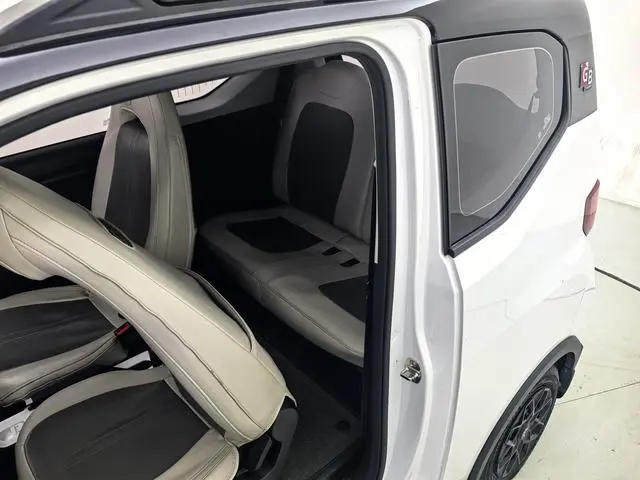 Wuling Wuling Hongguang MINIEV GAMEBOY 300km play coffee lithium iron phosphate
