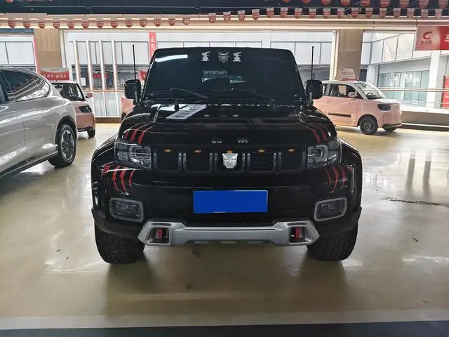 Beijing Beijing off-road BJ40 2.3T automatic four-wheel drive City Hunter Edition exclusive Country VI