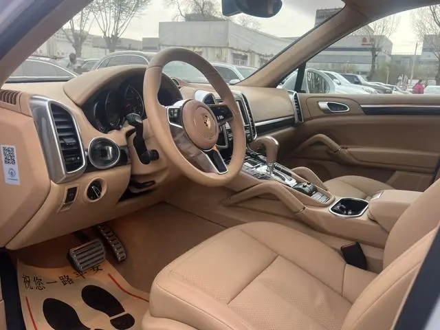 Porsche Cayenne Cayenne Platinum Edition 3.0T