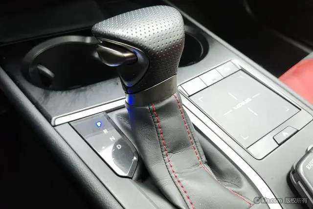 Lexus Lexus UX 200 F SPORT version Country VI