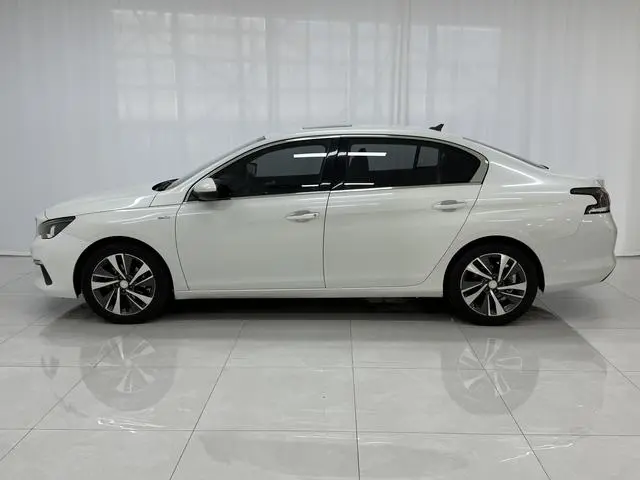 Peugeot Peugeot 408 230THP Automatic Deluxe Edition Country V