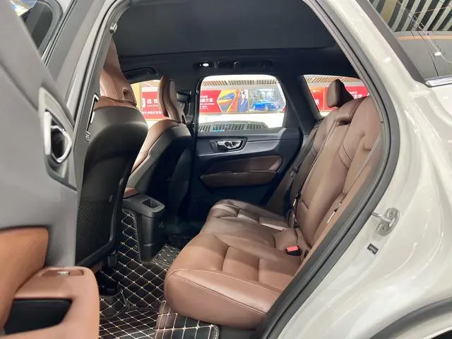Volvo Volvo XC60 PHEV T8 four-wheel drive long battery life Zhiyuan Deluxe Edition